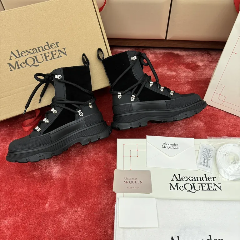 Alexander McQueen Shoe 